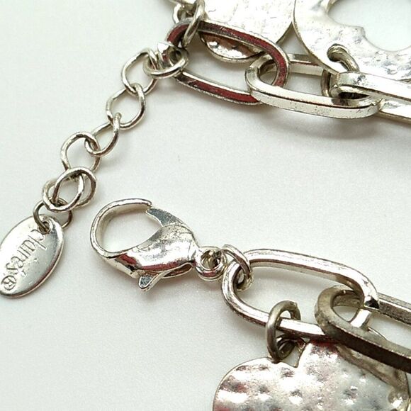 Claire's Hammered Hearts and Circles Silver-tone Link Bracelet 8" - Picture 8 of 9